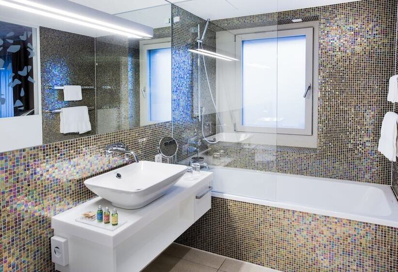 이그제큐티브 룸, D Design