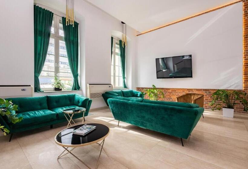 סוויטה, Dikul Market Square Wroclaw