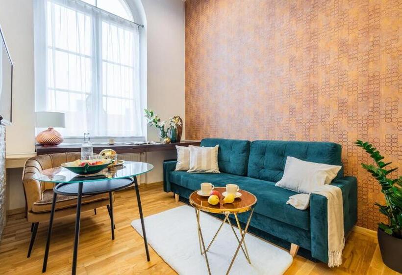 סוויטה, Dikul Market Square Wroclaw