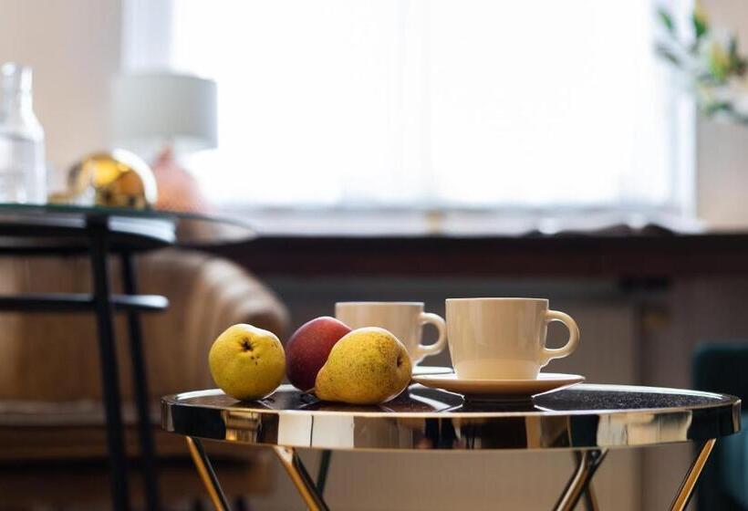 סוויטה, Dikul Market Square Wroclaw