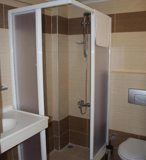 Pokój Standard Jednoosobowy, Ejder