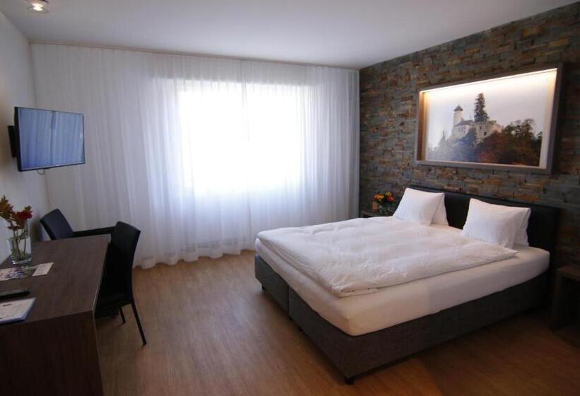 スーペリアールーム, Eremitage