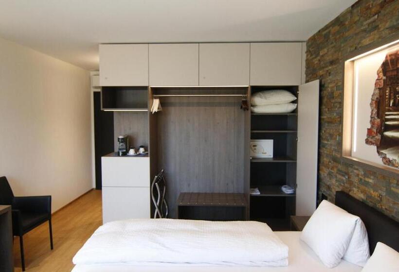 スーペリアールーム, Eremitage