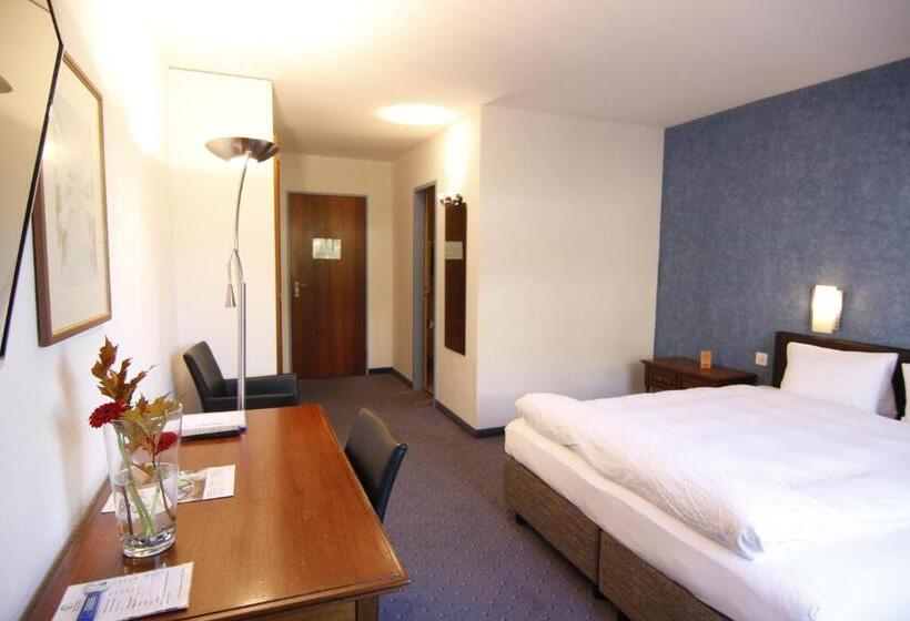 コンフォートトリプルルーム, Eremitage