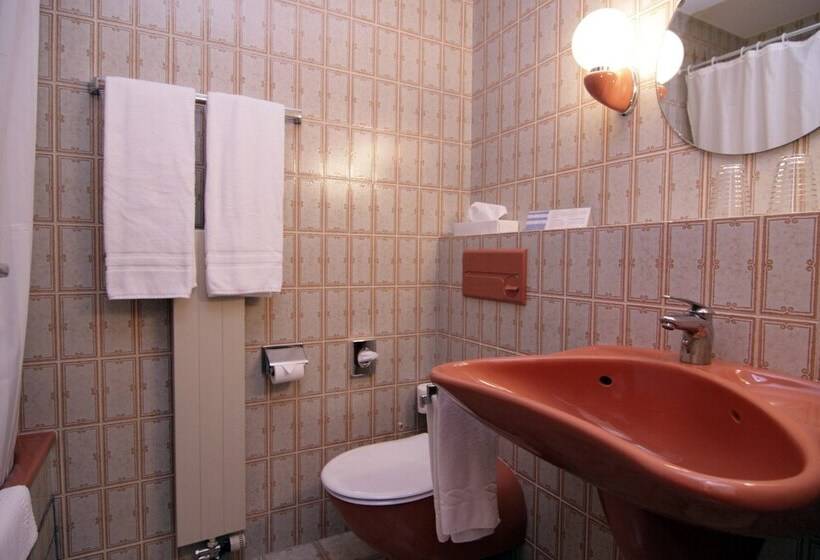 コンフォートルーム, Eremitage