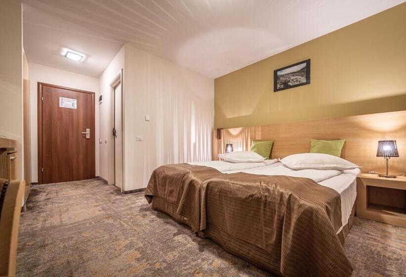 חדר סטנדרט, Escalade