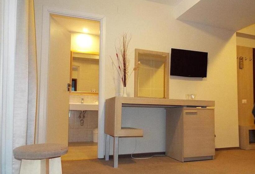 סוויטה, Escalade