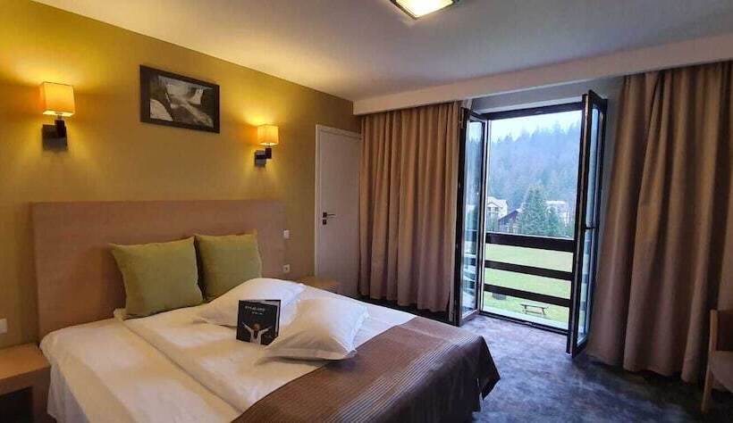 חדר אקזקיוטיב, Escalade