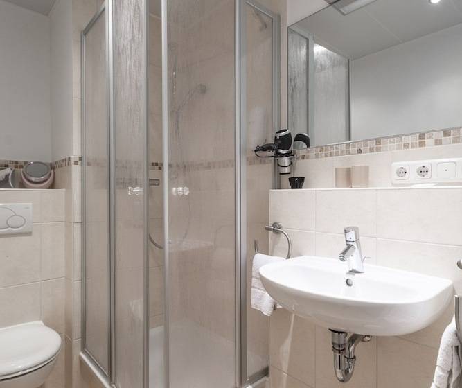 컴포트 룸, Garni Seestern