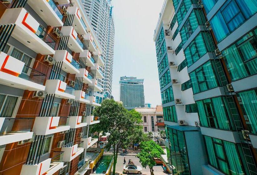 اتاق لوکس سه تخته, Happy Light Central Nha Trang