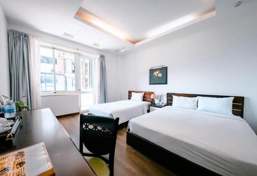 اتاق لوکس سه تخته, Happy Light Central Nha Trang