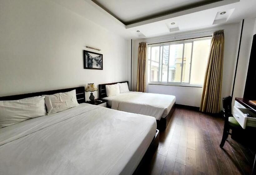 اتاق لوکس خانوادگی, Happy Light Central Nha Trang