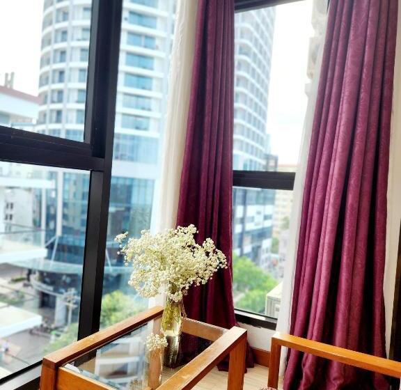 اتاق لوکس خانوادگی, Happy Light Central Nha Trang