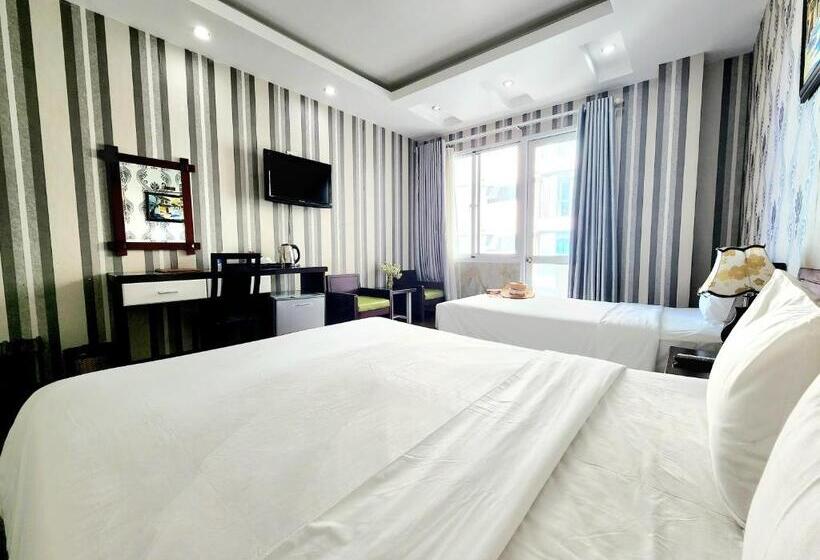 اتاق سوپریور سه تخته, Happy Light Central Nha Trang