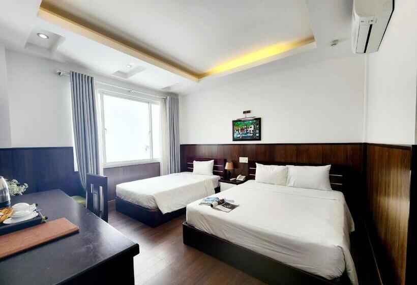 اتاق سوپریور سه تخته, Happy Light Central Nha Trang