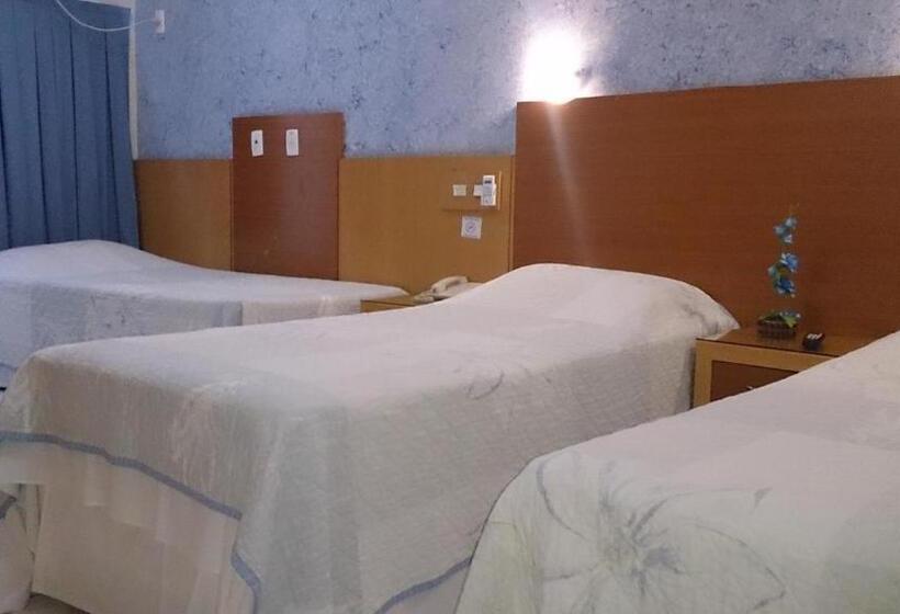 スタンダードトリプルルーム, Pousada Azzurra