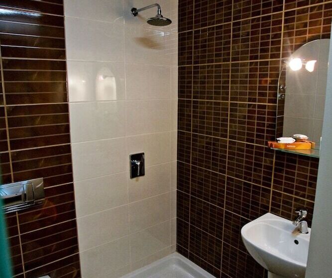 غرفة قياسية, Rg Status