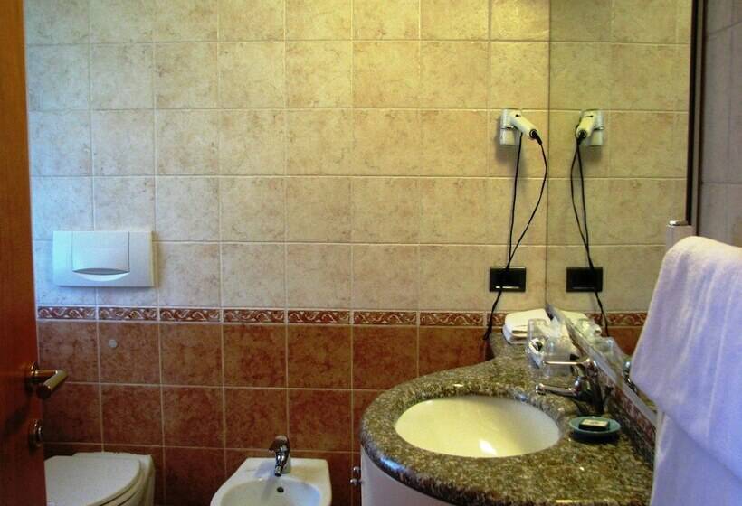 스탠다드 룸 호수 전망, Royal