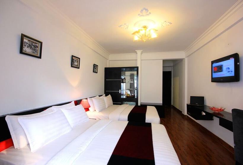 اتاق خانوادگی, Hanoi Crystal