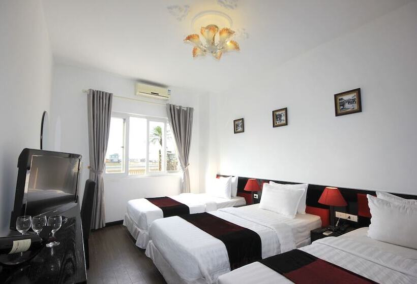 اتاق استاندارد سه نفره, Hanoi Crystal