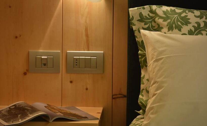 سوییت لوکس, St. Michael