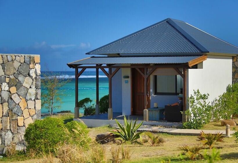 اتاق استاندارد با چشمانداز دریا, Constance Tekoma