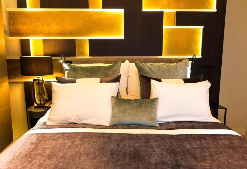 اتاق استاندارد, The Thief