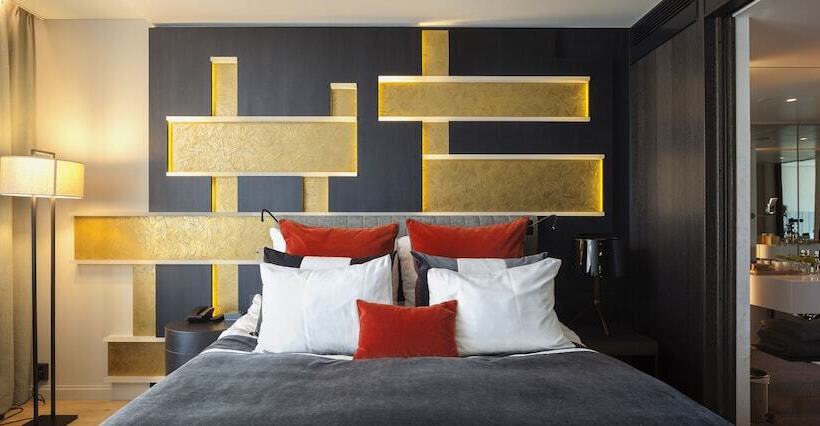 اتاق استاندارد, The Thief