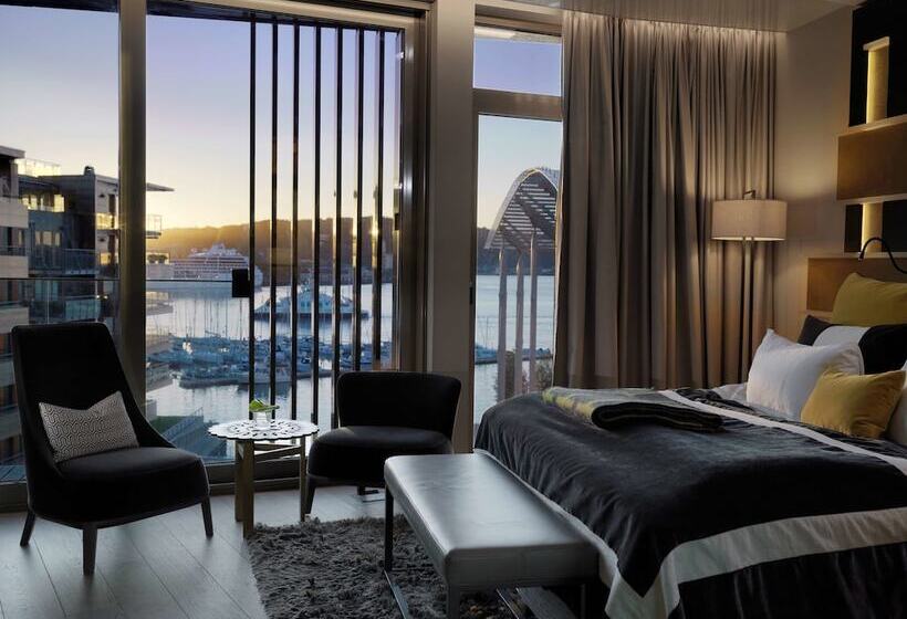 اتاق سوپریور, The Thief