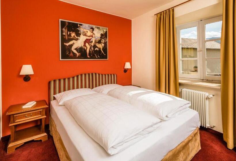 חדר סטנדרט, Traube