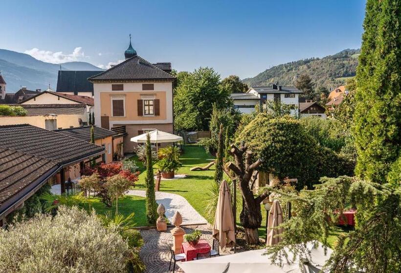 חדר סטנדרט, Traube