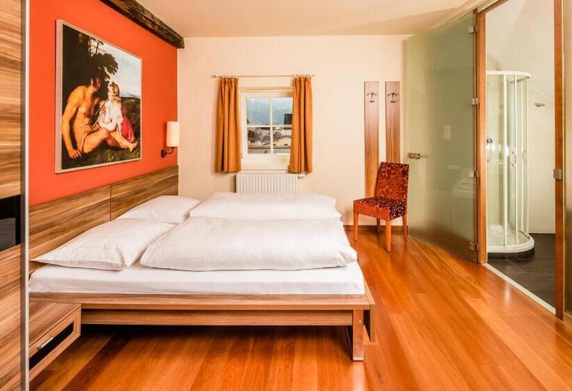 חדר סופריור עם נוף, Traube