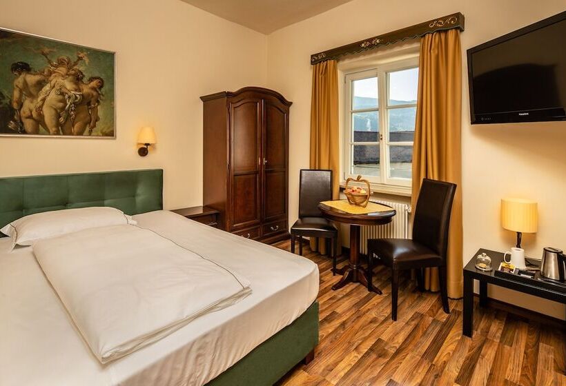 חדר קומפורט יחיד, Traube