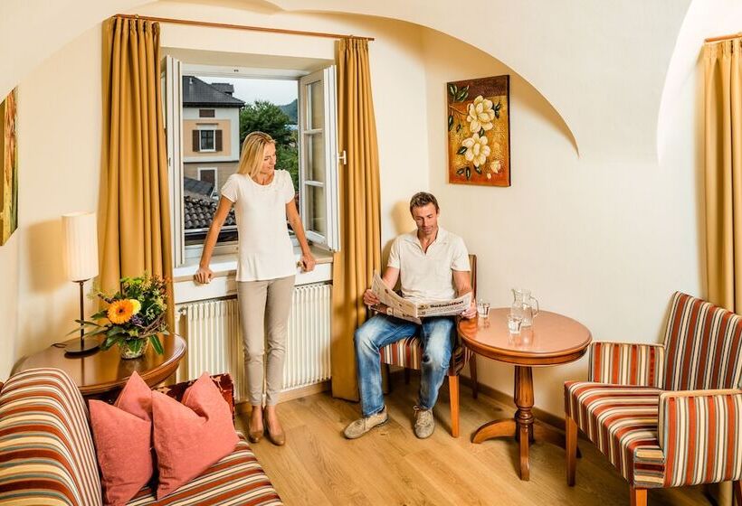 סוויטת ג'וניור נוף הרים, Traube