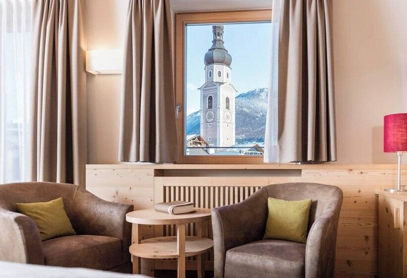 اتاق لوکس, Villa Kastelruth