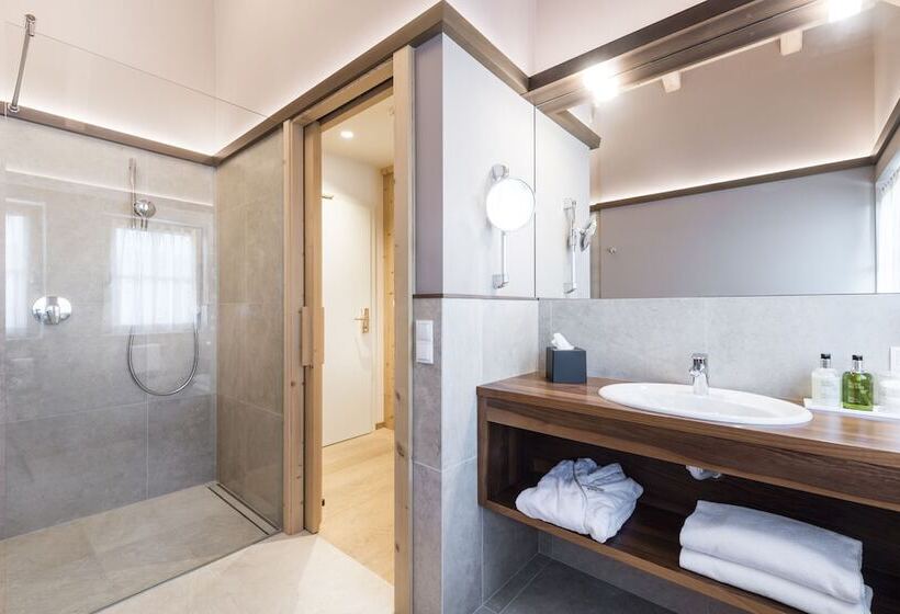 اتاق لوکس, Villa Kastelruth