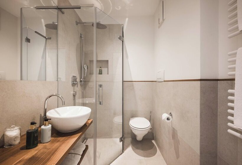 اتاق استاندارد یک نفره, Villa Kastelruth