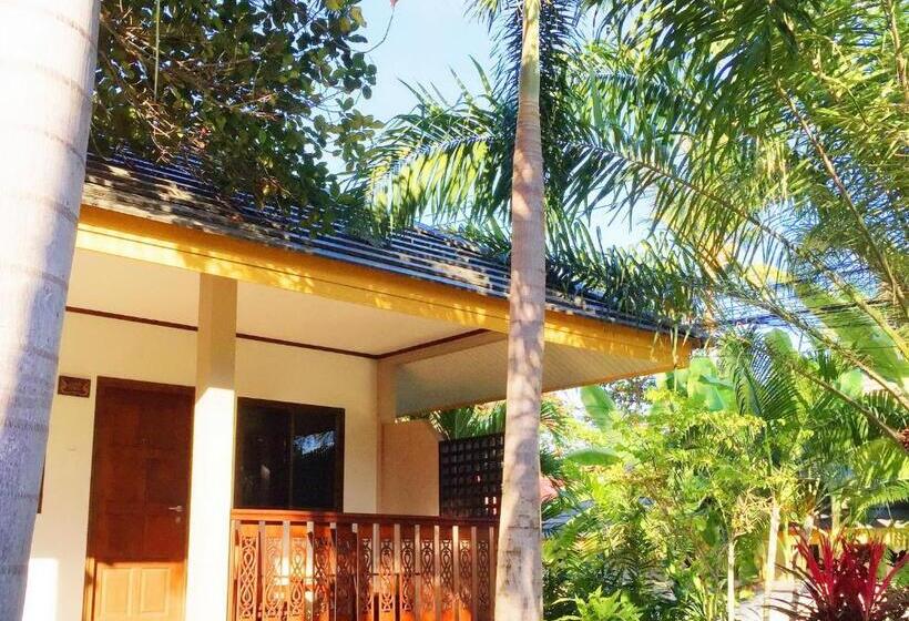 Quarto Triplo Estandar, Lamai Inn 99 Bungalows