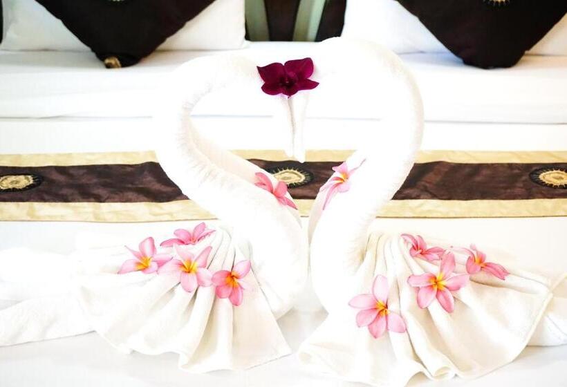 Quarto Triplo Estandar, Lamai Inn 99 Bungalows