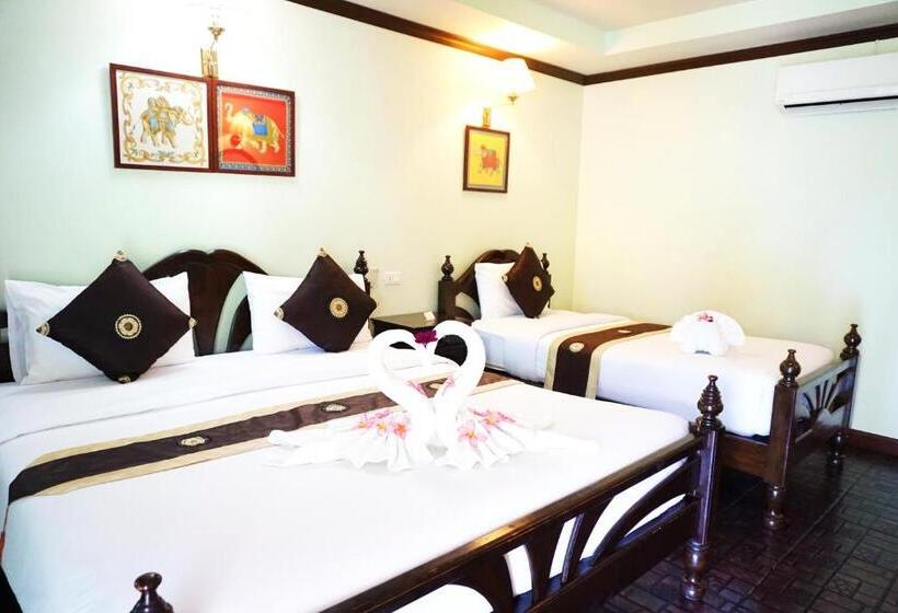 Quarto Triplo Estandar, Lamai Inn 99 Bungalows