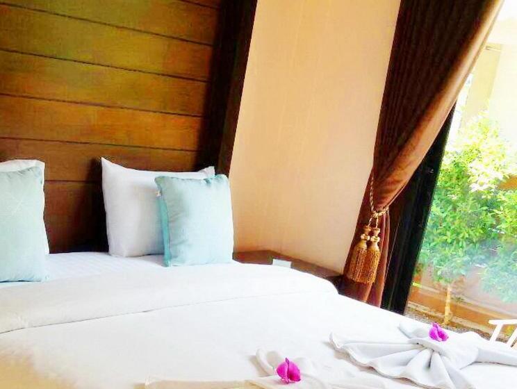 Quarto Deluxe, Lamai Inn 99 Bungalows