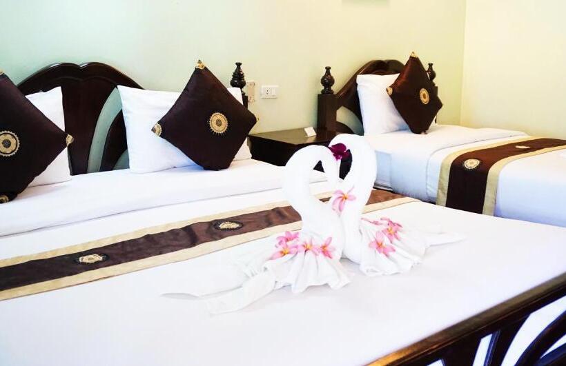 Quarto Triplo Estandar, Lamai Inn 99 Bungalows