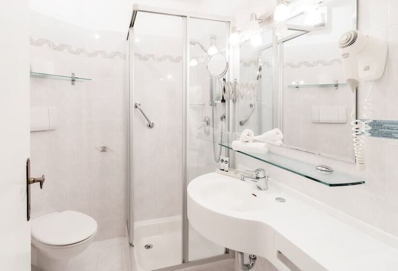 Номер Комфорт, Villa Groff