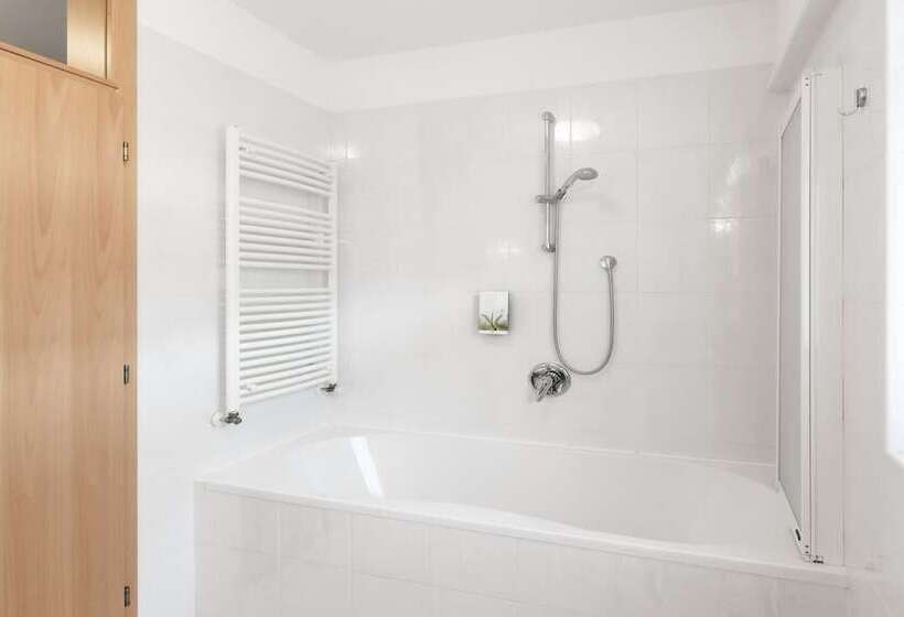 Номер Стандарт Трехместный, Villa Groff