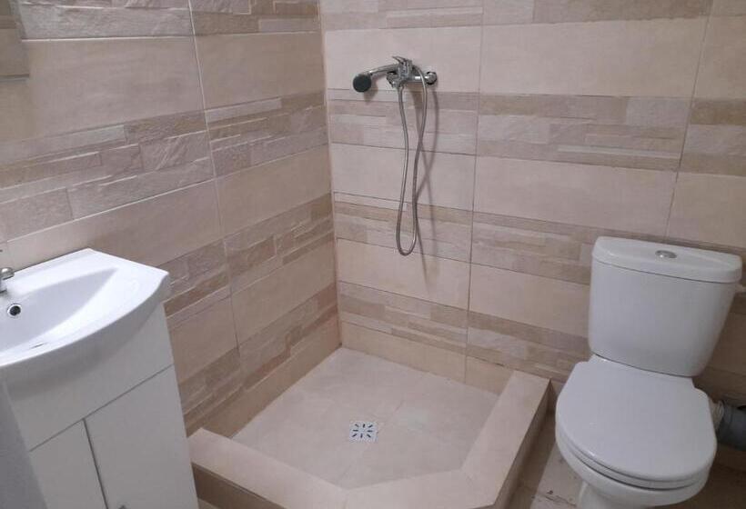 اتاق استاندارد, Admar