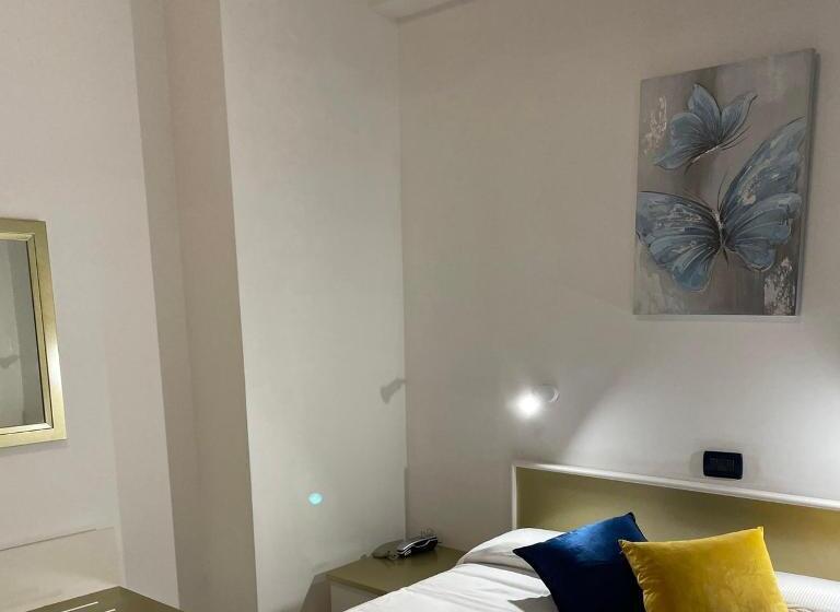 스탠다드 싱글 룸, Oasi Park