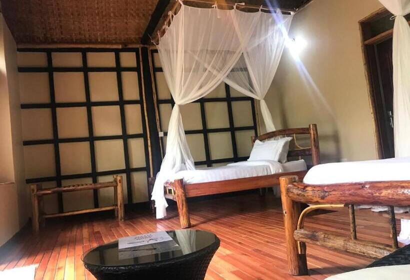 اتاق اکونومی, Enshama Game Lodge And Campsite