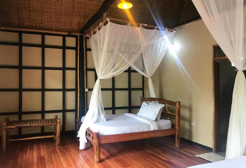 اتاق اکونومی, Enshama Game Lodge And Campsite