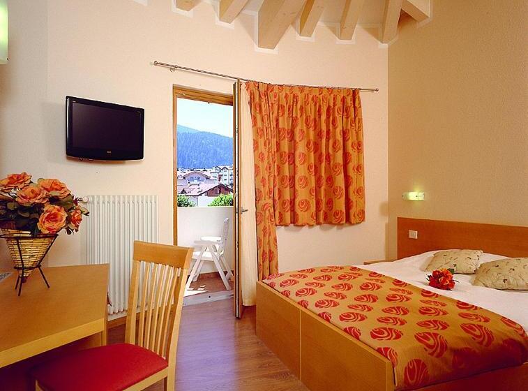 غرفة عائلية, De La Ville