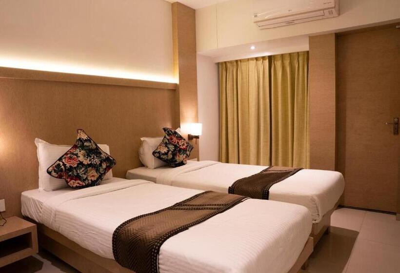 수피리어 룸, Gold Crest Business